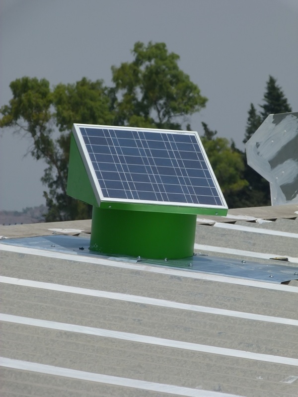 Extractor solar para ventilación forzada