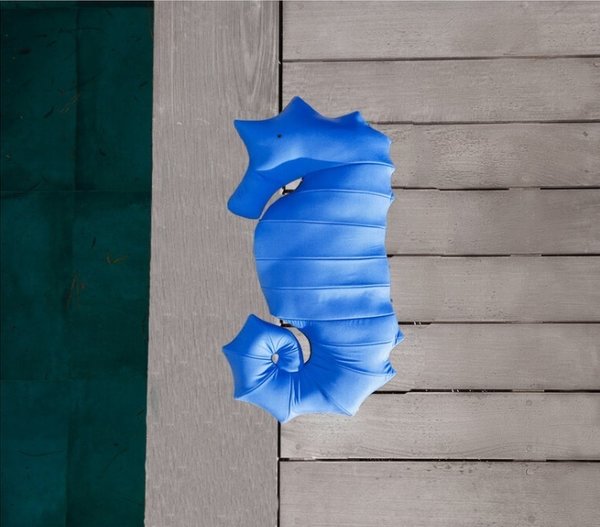 Cojín en forma de caballo de mar color Azul marino